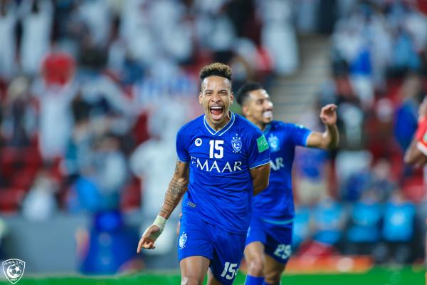 هلال يا حي طاريك..في العالمية مواريك!
