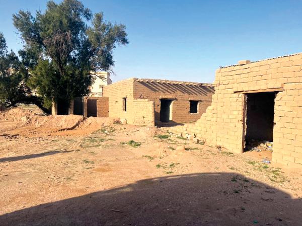 201 مبنى آيل للسقوط بحفر الباطن