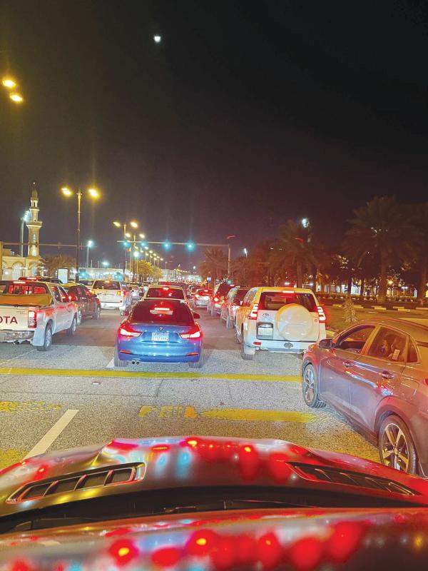 ليلة الـ «PCR».. إقبال محدود على جسر الملك فهد