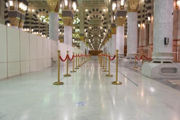 استقبال قاصدات الروضة الشريفة وسط احترازات مشددة