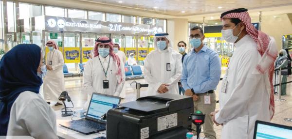 إسعاف طارئ وتحصينات.. 6 إجراءات وقائية للمسافرين بمطار الدمام