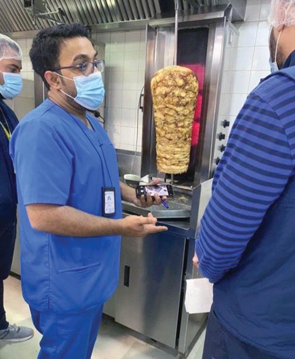 مصادرة 25 كجم أغذية فاسدة بالظهران