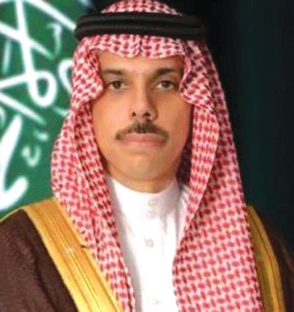 مناقشة المستجدات الدولية مع السنغال وجيبوتي