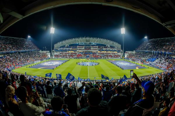 الهلال والأهلي الصدام الثامن