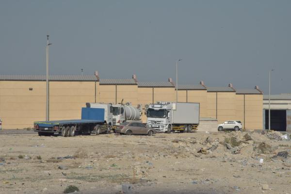 شاحنات «الصناعية الأولى» تهلك طرق «نهضة الدمام»