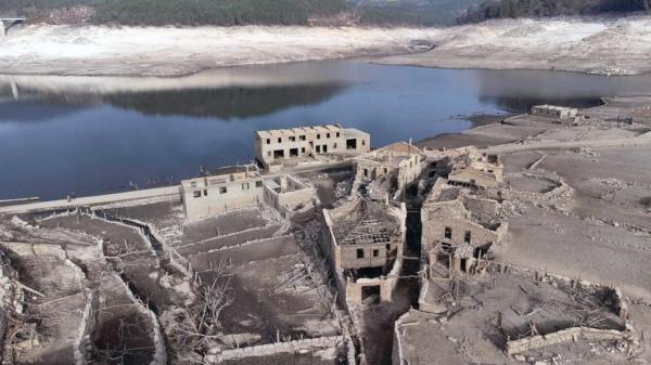 قرية تعود للظهور بعد اختفاء 30 عاما