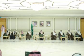أمير الشرقية يبارك توقيع اتفاقيات تنموية لجمعية "بناء" ويكرم الداعمين