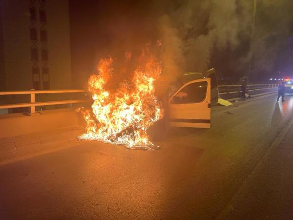 مدني الرياض يخمد حريقًا في مركبة ولا إصابات