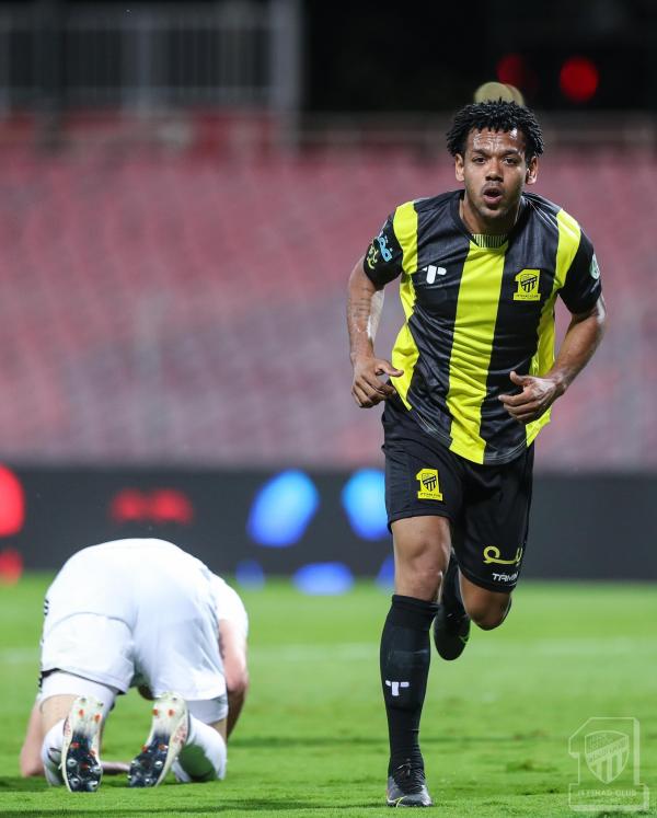 الاتحاد.. متمسك بالصدارة