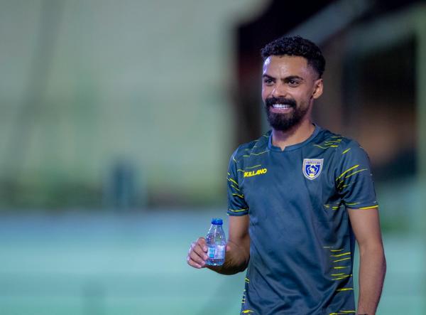 العمري.. إيقاف مباراتين وغرامة 20 ألف ريال