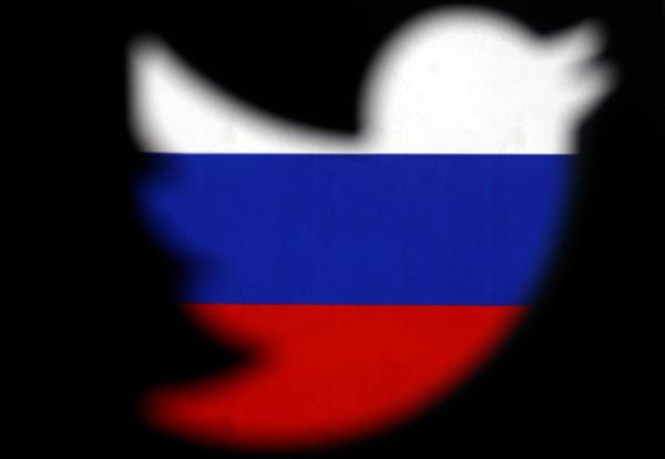 روسيا تواصل تضييقها على وسائل الإعلام وتحظر «تويتر»