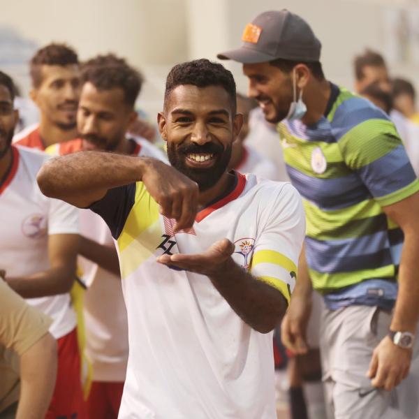 البحارة يصطادون «الصدارة»