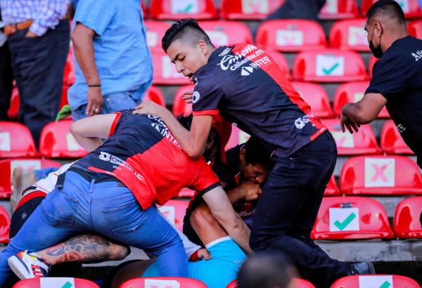إيقاف الدوري المكسيكي بعد أعمال شغب