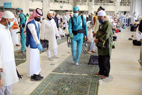 8 تجارب تعقيم افتراضية بالمسجد الحرام