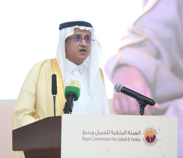 أمير الشرقية يخرج 2173 طالبا من قطاع التعليم بـ«ملكية الجبيل»
