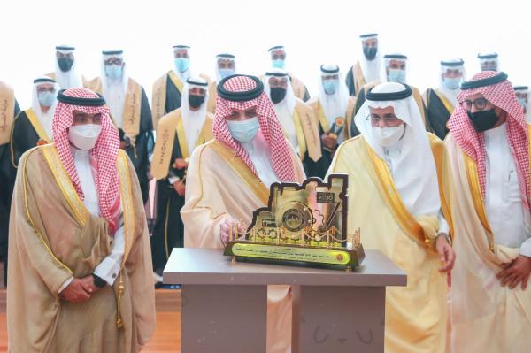 أمير الشرقية يخرج 2173 طالبا من قطاع التعليم بـ«ملكية الجبيل»