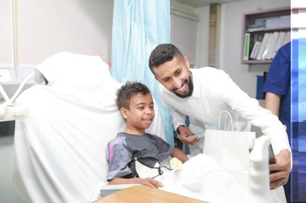 «سعود الطبية» تستقبل الهلال
