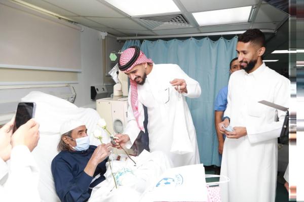 «سعود الطبية» تستقبل الهلال