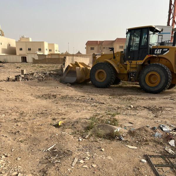 إزالة المباني الآيلة للسقوط بـ «الفيصلية»