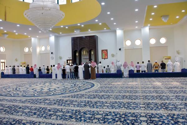 أهالي «النورس» يطالبون بفتح مساجد «الجمعة»