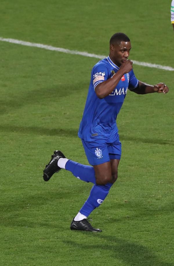 الرائد يصطدم بالهلال الواثق