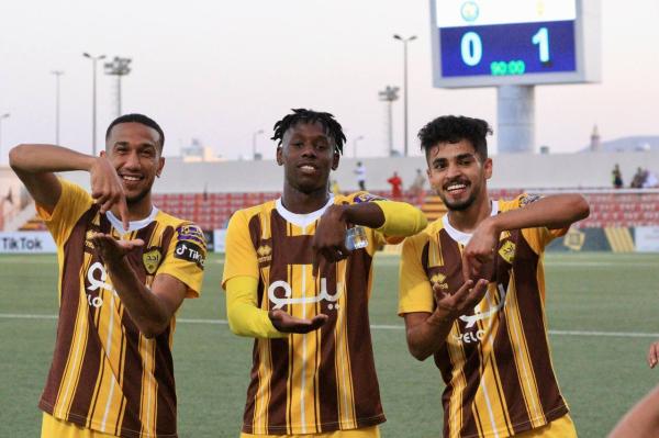 الخلود يثير القلق في أحد