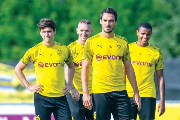 رويس يغيب وهوملز يعود إلى دورتموند