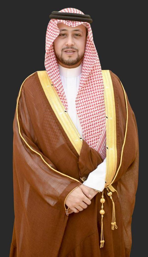 أمير القصيم ونائبه يهنئان نادي التعاون