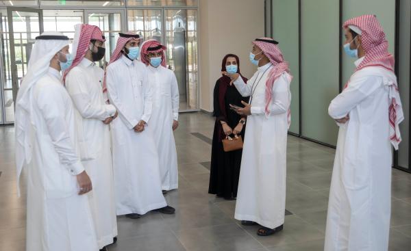 3 برامج تدريبية في المبادرة التعليمية لـ