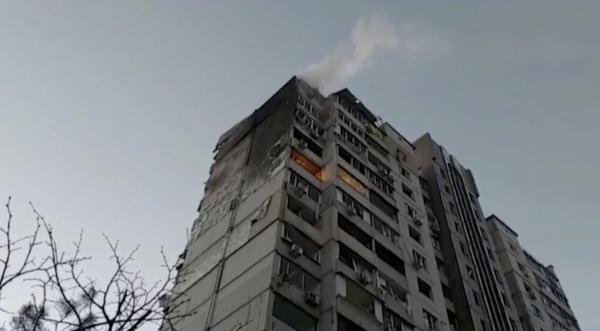 مقتل شخص جراء سقوط شظايا صاروخ في كييف