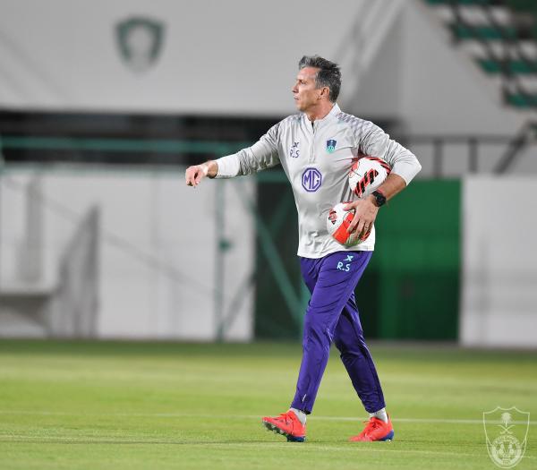 دياز يهدد بالهجوم.. وسيبولدي يتكتل دفاعيا