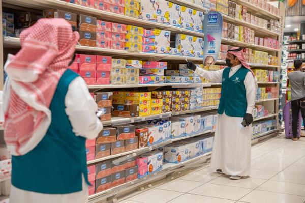 «التجارة» تؤكد وفرة عالية في السلع والمنتجات الرمضانية