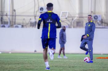 التعاون ينهي عقد جوميز بالتراضي