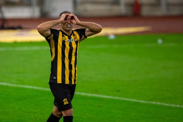 الاتحاد.. ثابت!