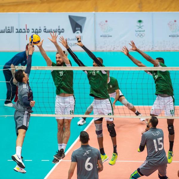 طائرة الأهلي تقترب من «النخبة»