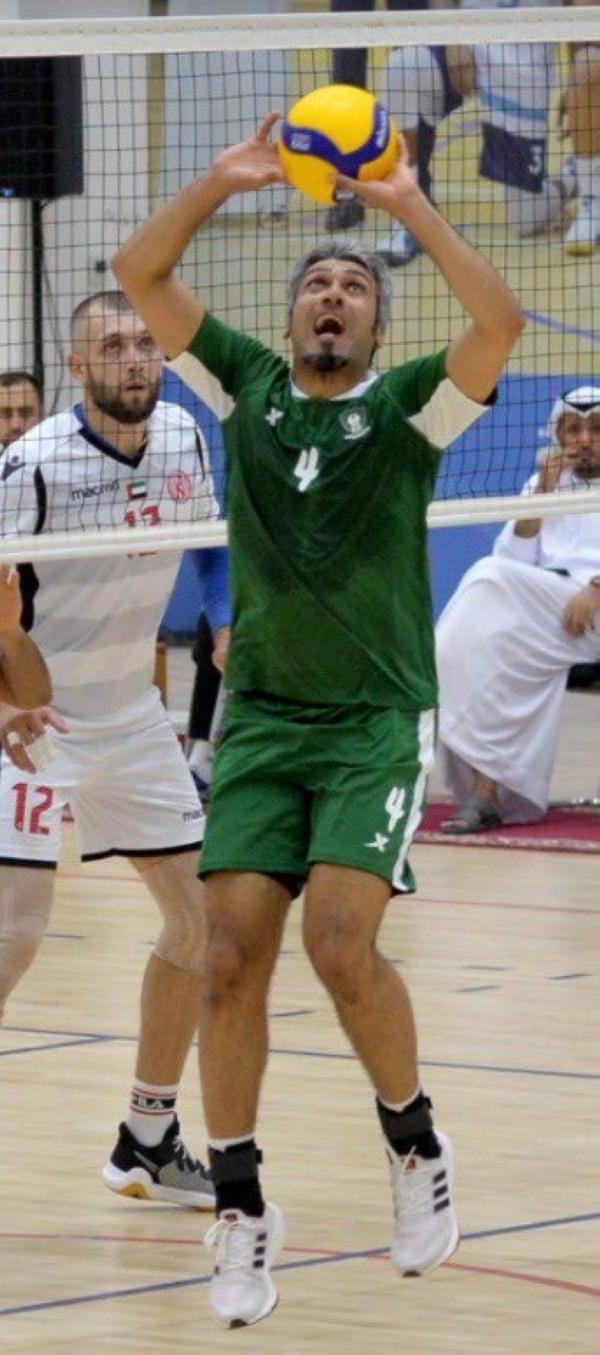طائرة القلعة.. تكوش على الألقاب.!