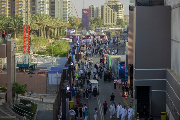 كما هي عادتها..جدة تطرب عالم الفورمولا
