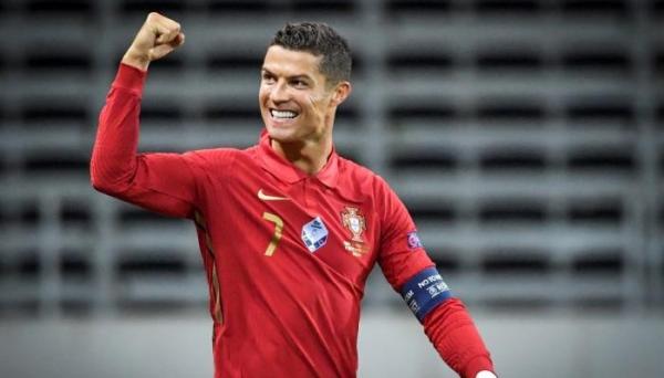 رونالدو يطالب بدعم الجماهير أمام قاهر الكبار