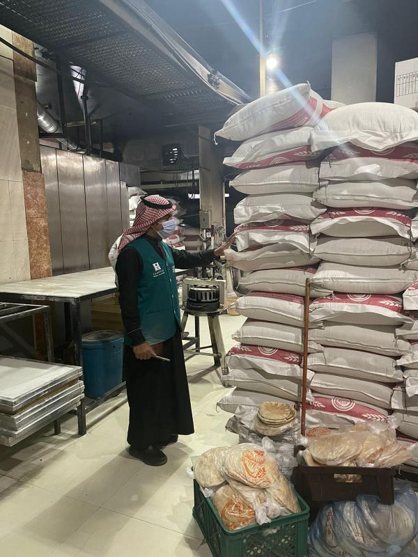 «التجارة».. تنفذ 2,600 زيارة على منافذ بيع الخبز