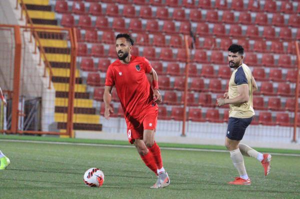 3 فرق تبحث عن الدفء