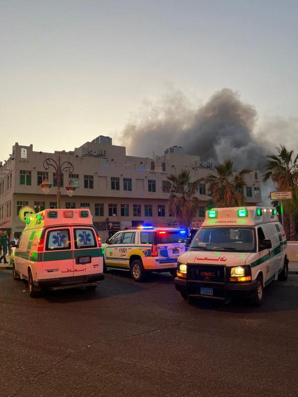 14 إصابة.. الكويت تفعّل الطوارئ جراء حريق «المباركية» 