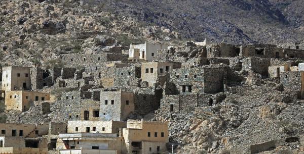 «عبس المجاردة».. منارة علمية وعراقة تجسدها القرى الأثرية