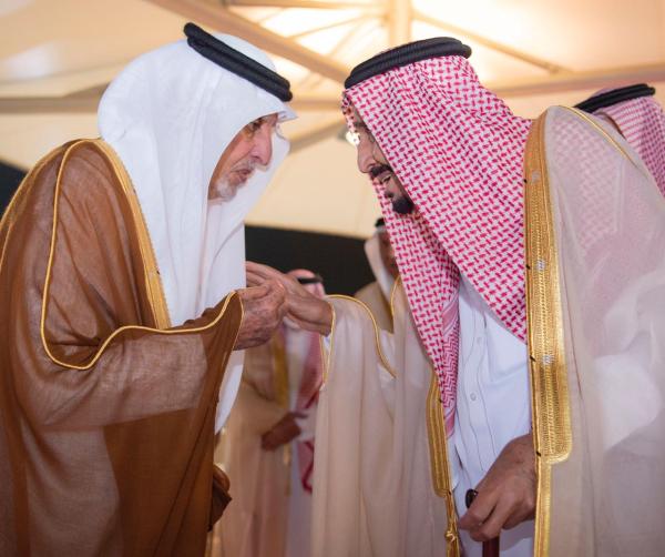 خادم الحرمين الشريفين يصل جدة قادما من الرياض