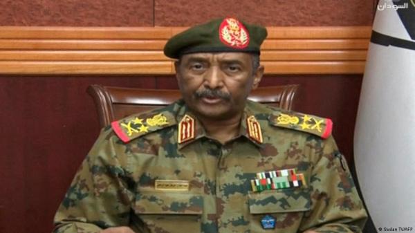 «السيادة السوداني» يهدد بطرد مبعوث الأمم المتحدة