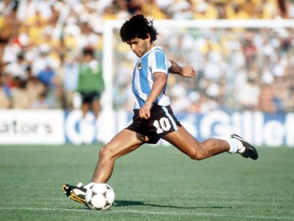 كأس العالم 1986 بطولة مارادونا بلا منازع