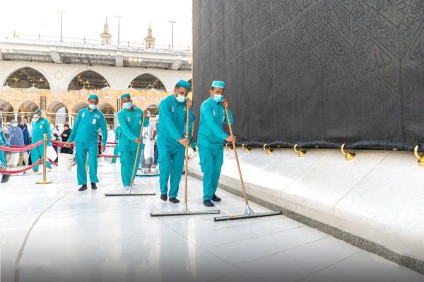 27 برنامجا وخدمة لضيوف الرحمن بالحرم المكي