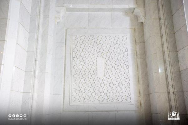 «السديس» يقف على تشغيل البوابات الجنوبية بمبنى المطاف