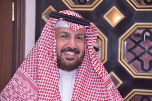 مجلس عايض القحطاني.. أجواء ودية ومعرفية متجذرة في الأصالة