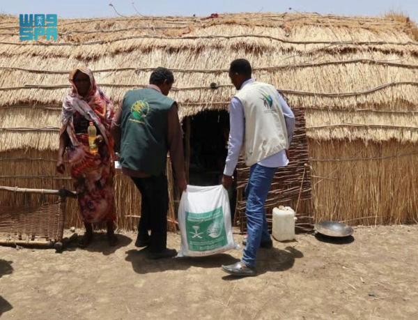 700 سلة غذائية رمضانية بالسودان