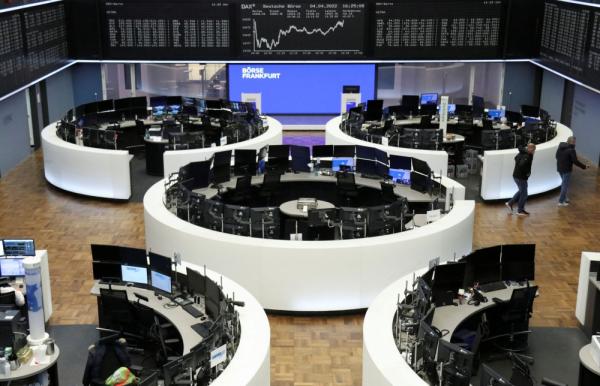 ارتفاع سعر النفط  0.7% يحد من خسائر الأسهم الأوروبية